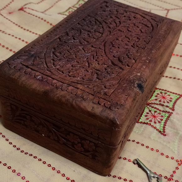 Wooden jewellery box - Picture 3 of 8